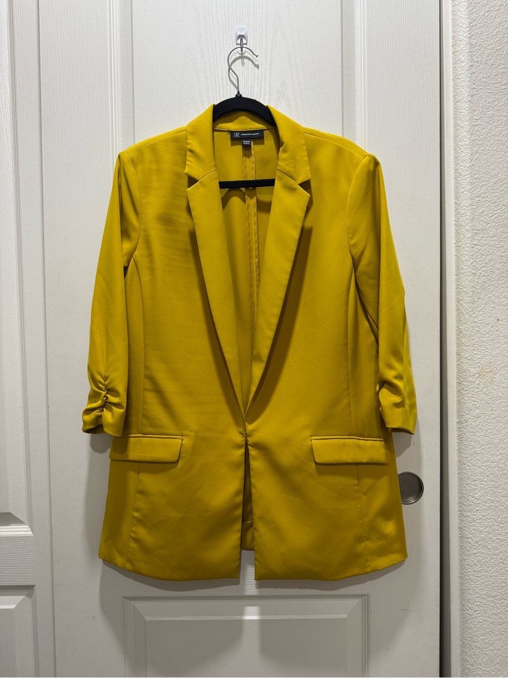 NC International Concepts Mustard Yellow Blazer Women’s M Ruched Sleeve